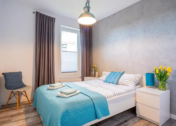 Horyzont * ウストロニエ・モルスキエ